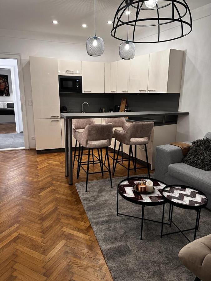 Riverside Apartment Karlovy Vary Eksteriør bilde